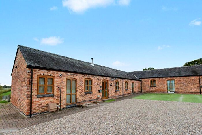 3 Bedroom Barn Conversion To Rent In Pondside Barn, Ockbrook, DE72