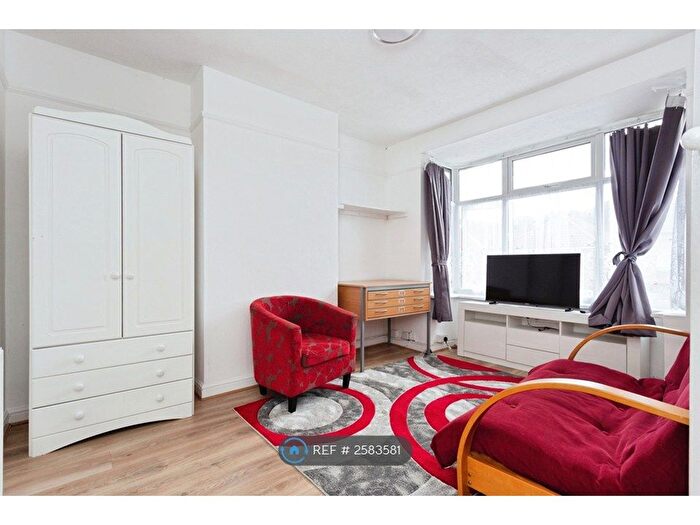 1 Bedroom Maisonette To Rent In Imperial Road, Feltham, TW14