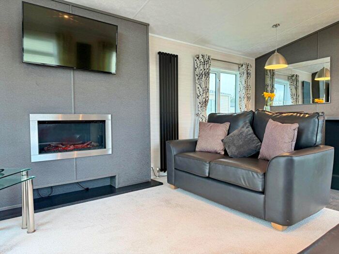 2 Bedroom Park Home For Sale In Pentire Coastal Holiday Park, EX23