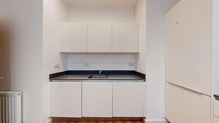 1 Bedroom Flat To Rent In Headstone Road, Harrow, HA1