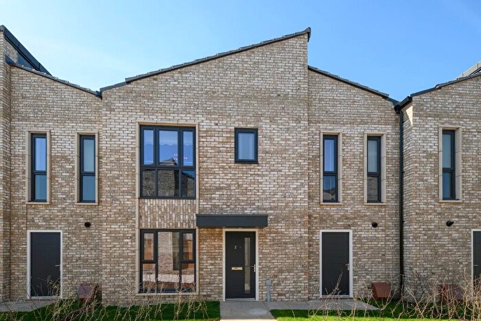 3 Bedroom Terraced House For Sale In Hitches Lane, Crookham Village, Fleet, GU51