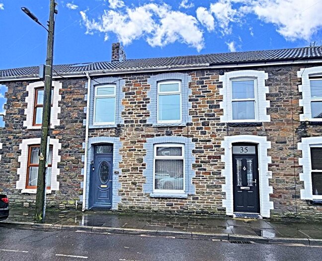 3 Bedroom Terraced House For Sale In Barry Road, Pwllgwaun, Pontypridd, CF37