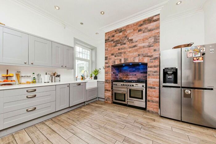 6 Bedroom Terraced House For Sale In Longton Road, Stoke-on-Trent, ST4