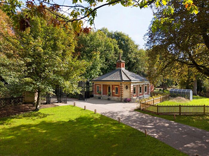 3 Bedroom Cottage For Sale In Nettlebed, Henley-On-Thames, RG9