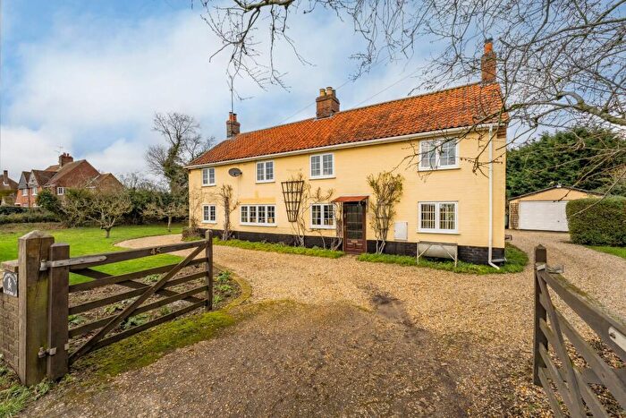 5 Bedroom Detached House For Sale In Station Road, North Elmham, NR20