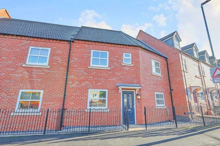 3 Bedroom Terraced House To Rent In Mount Pleasant Road, Castle Gresley, Swadlincote, Derbyshire, DE11