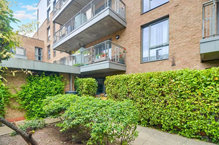 1 Bedroom Flat For Sale In Sancroft Street, Palm House, SE11