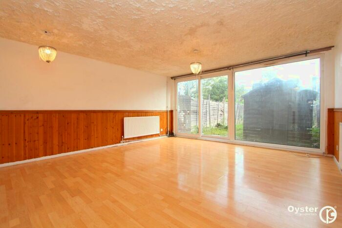 3 Bedroom Terraced House To Rent In Great Field, Pixton Great Field, NW9