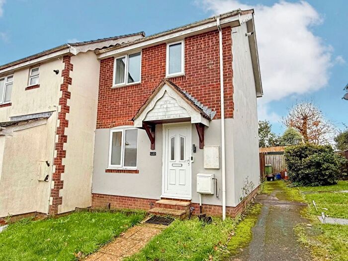 2 Bedroom End Of Terrace House For Sale In Kings Coombe Drive, Kingsteignton, Newton Abbot, TQ12