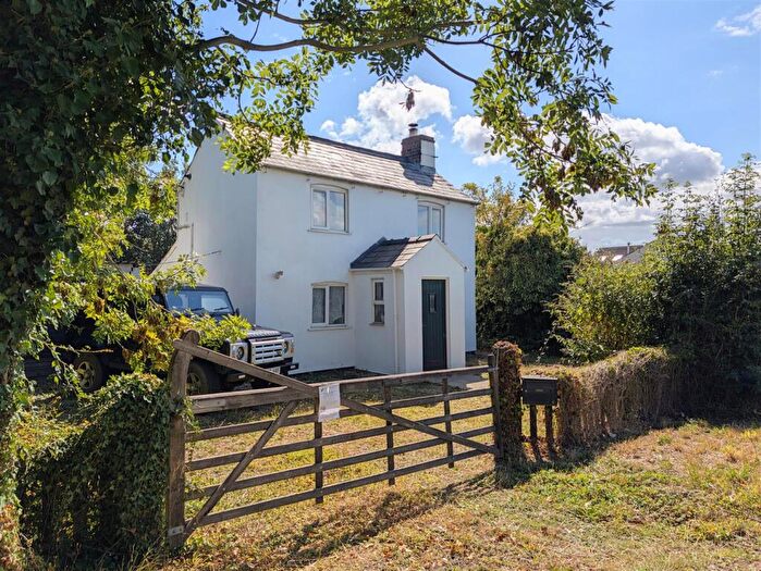 2 Bedroom Cottage For Sale In Moreton Valence, Gloucester, GL2