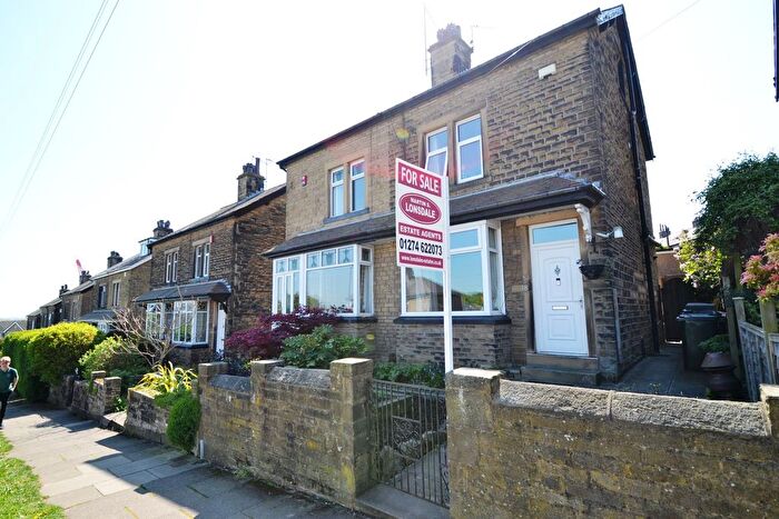 3 Bedroom Semi-Detached House For Sale In Kingston Road, Idle, Bradford, BD10