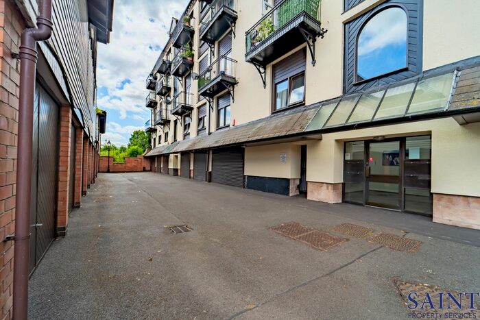 2 Bedroom Flat To Rent In Turneys Court, Nottingham, NG2