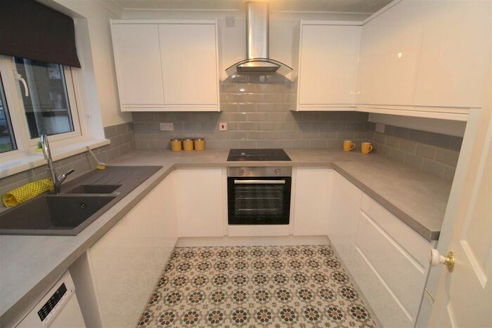 2 Bedroom Property To Rent In Maes Yr Hafod, Creigiau, Cardiff, CF15