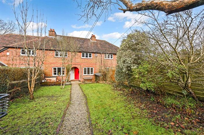 2 Bedroom Terraced House To Rent In Greenfields Close, Nyewood, GU31