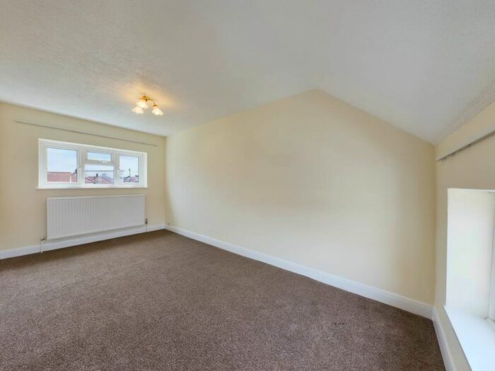 5 Bedroom Property To Rent In Brook Lane, Bexley, Kent, DA5