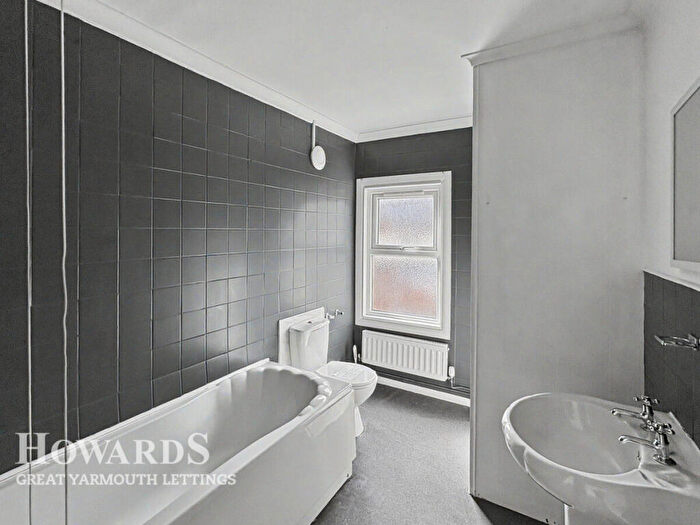 2 Bedroom Terraced House To Rent In Burnt Lane, Great Yarmouth, NR31