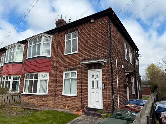 3 Bedroom Flat To Rent In Vicars Lane, Newcastle Upon Tyne, NE7