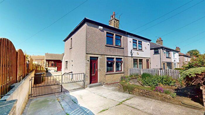 3 Bedroom Semi-Detached House For Sale In Victoria Avenue, Eccleshill, Bradford, BD2