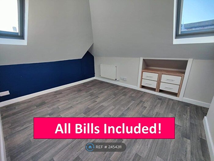 1 Bedroom Flat To Rent In Charminster Road, Bournemouth, BH8