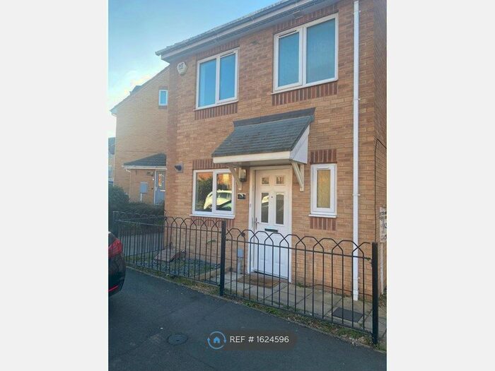 3 Bedroom Semi-Detached House To Rent In Carroll Crescent, Coventry, CV2