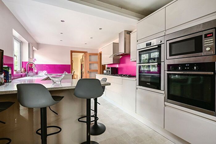 4 Bedroom Detached House For Sale In Camberley, Surrey, GU15