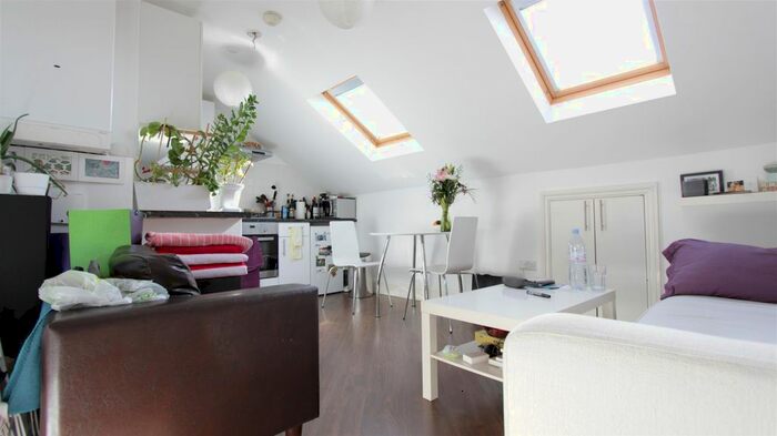 1 Bedroom Flat To Rent In Stroud Green Road, Finsbury Park, N4