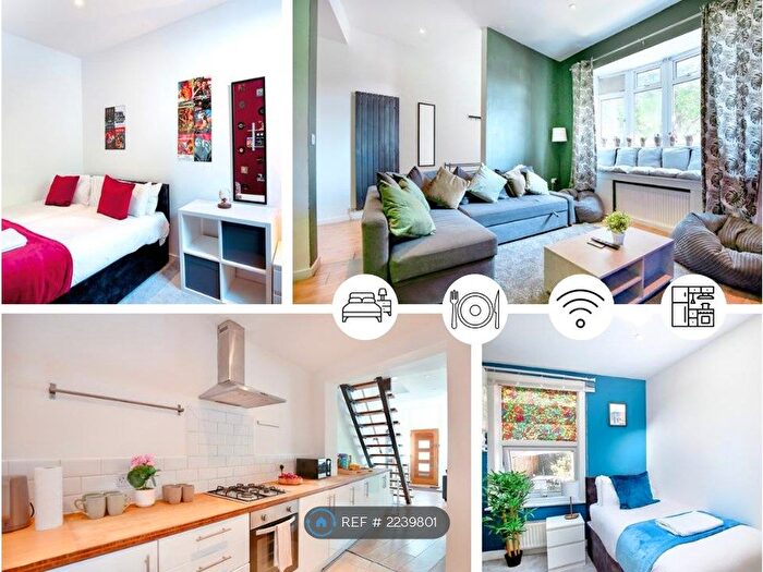 3 Bedroom Terraced House To Rent In Roundhill Crescent, Brighton, BN2