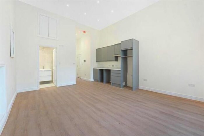 1 Bedroom Flat To Rent In Ennismore Gardens, London, SW7