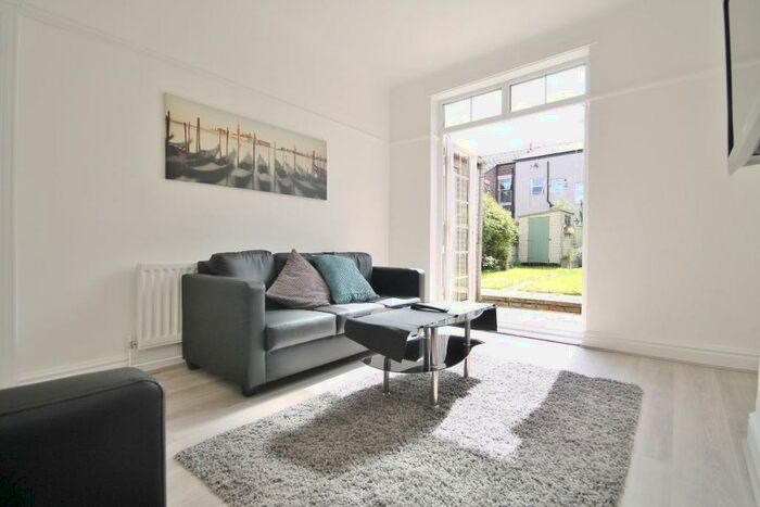 4 Bedroom Terraced House To Rent In Whitland Rd, Kensington, L6