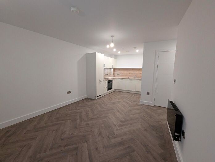 1 Bedroom Flat To Rent In Upper Gough Street, Birmingham, B1