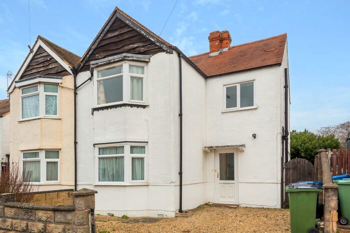 4 Bedroom Semi-Detached House To Rent In Coverley Road, Hmo Ready Sharers, OX3