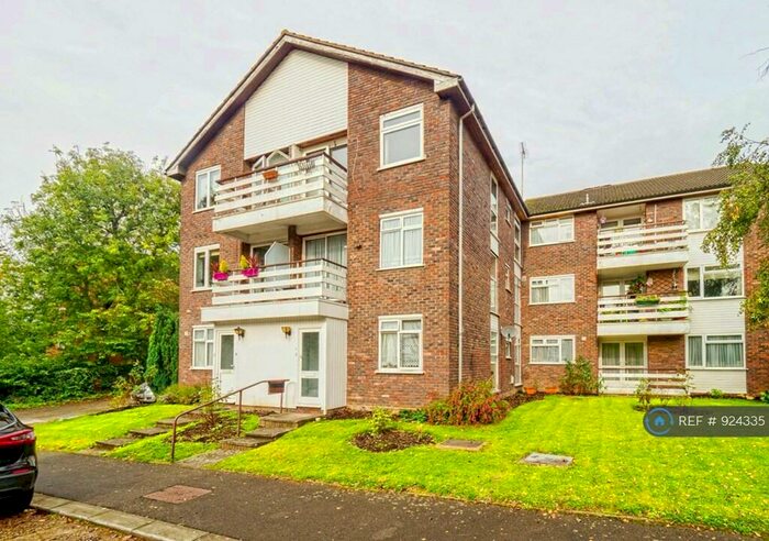 1 Bedroom Flat To Rent In Aran Drive, Stanmore, HA7