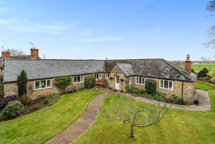 3 Bedroom Detached Bungalow For Sale In Puckington, Ilminster, Somerset, TA19