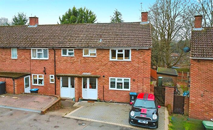 3 Bedroom End Of Terrace House For Sale In Oak Street, Nash Mills, Hemel Hempstead, HP3