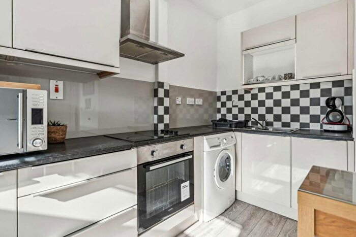 Studio To Rent In Codrington Hill, Honor Oak, SE23