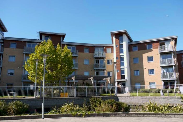 2 Bedroom Apartment To Rent In Kelvin Gate, Bracknell, RG12