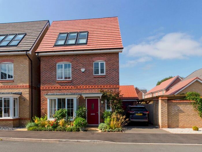 4 Bedroom Detached House For Sale In Weaver Grove, Shifnal, Shropshire., TF11