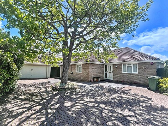 3 Bedroom Detached Bungalow For Sale In Sidcot Lane, Winscombe, North Somerset., BS25