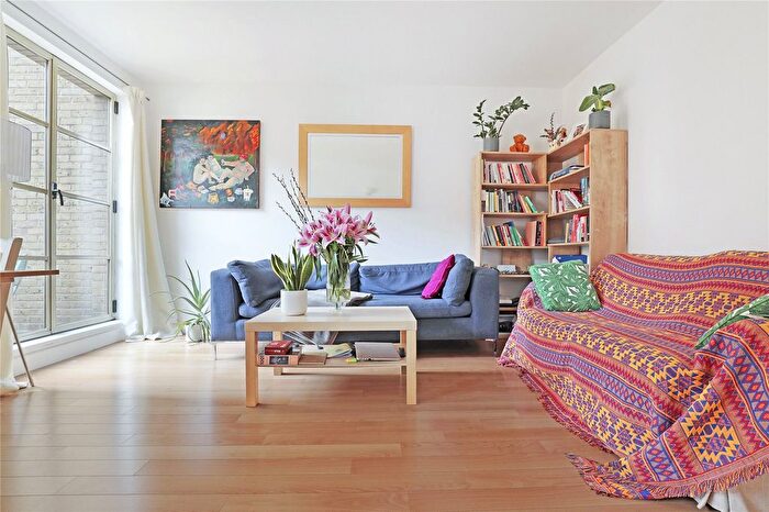 1 Bedroom Flat To Rent In The Circle, Queen Elizabeth Street, SE1