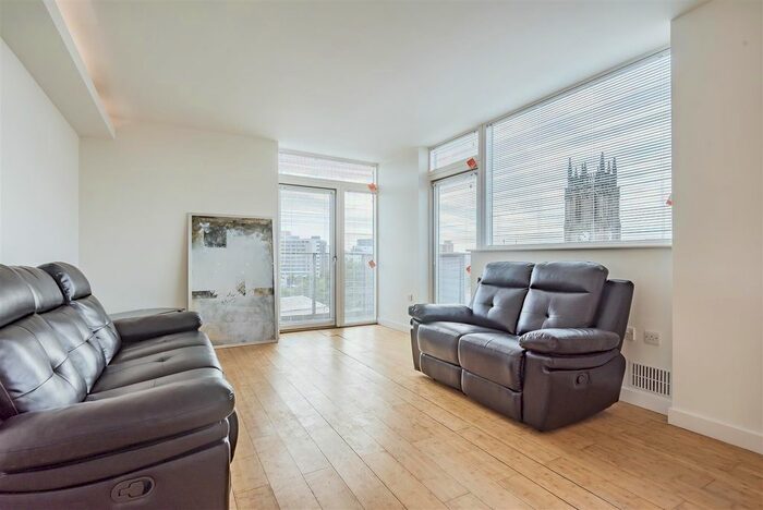 2 Bedroom Flat To Rent In Cross York Street, Leeds, LS2