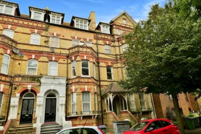 3 Bedroom Maisonette To Rent In Westbourne Gardens, Folkestone, CT20