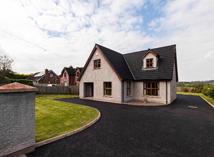 4 Bedroom Detached Farm House For Sale In Ballymacormick Road, Dromore, BT25