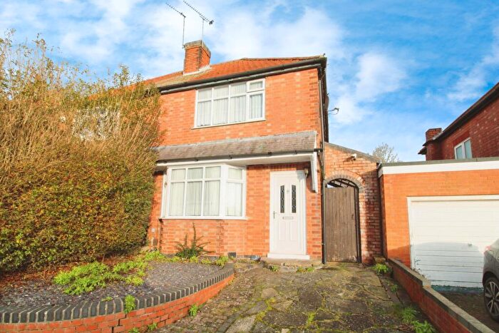 2 Bedroom Semi-Detached House To Rent In Fairfield Road, Oadby, LE2