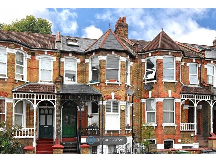 2 Bedroom Flat To Rent In Sandrock Road, London, SE13