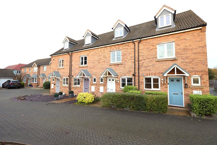 3 Bedroom Town House To Rent In Kingsgate, Market Deeping, PE6
