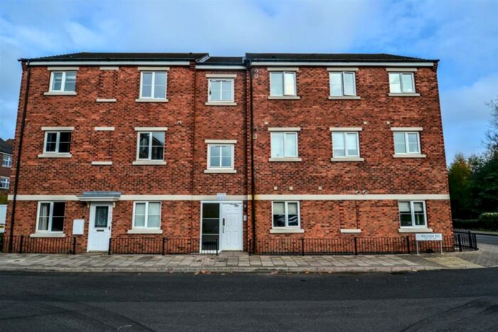 2 Bedroom Apartment To Rent In William Road, Northfield, Birmingham, West Midlands, B31