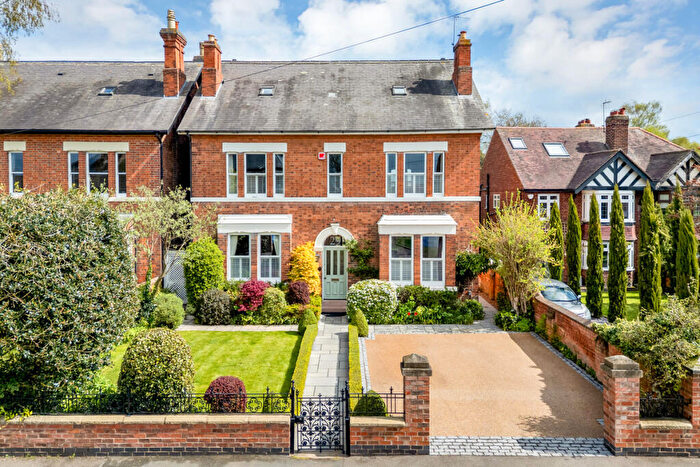 6 Bedroom Detached House For Sale In Cropwell Road, Radcliffe On Trent, NG12