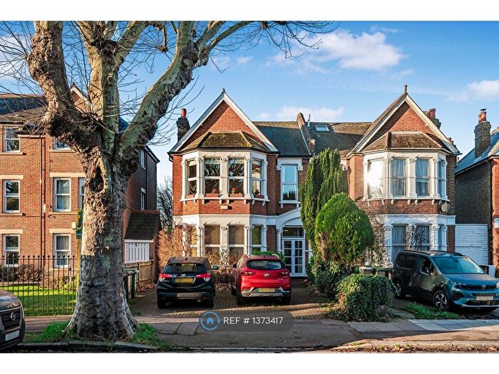 1 Bedroom Flat To Rent In Canadian Avenue, London, SE6