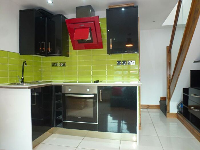 1 Bedroom Mews To Rent In Claude Road, Cardiff, CF24