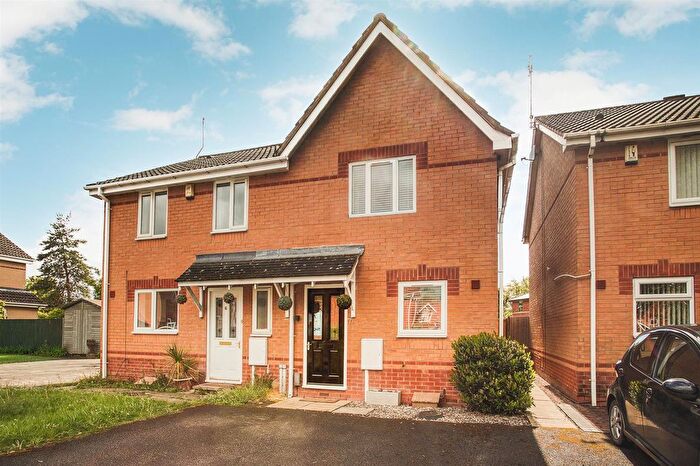 2 Bedroom Property For Sale In Charing Court, Chester Green, Derby, DE1